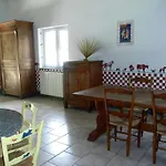 Hébergement de vacances Charentais Avec Piscine Chauffée, Jardin, Equip. Bébé Et Recharge électrique - Proche Périgord - Fr-1-653-7