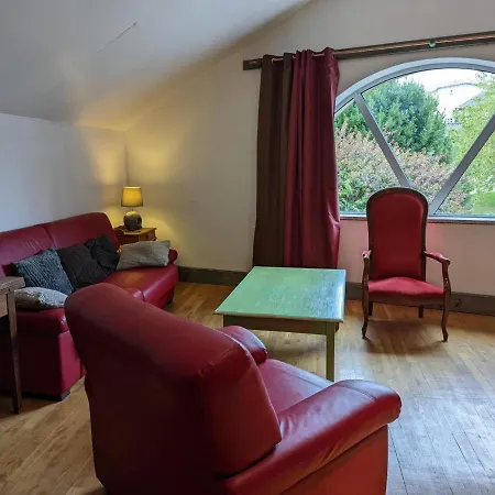 Charentais Avec Piscine Chauffee, Jardin, Equip. Bebe Et Recharge Electrique - Proche Perigord - Fr-1-653-7 度假居