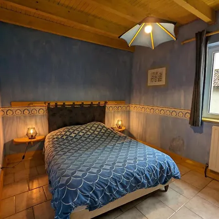 Charentais Avec Piscine Chauffée, Jardin, Equip. Bébé Et Recharge électrique - Proche Périgord - Fr-1-653-7 *