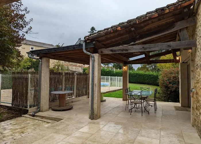 Charentais Avec Piscine Chauffee, Jardin, Equip. Bebe Et Recharge Electrique - Proche Perigord - Fr-1-653-7