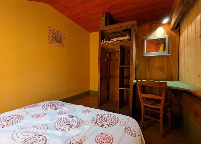 Charentais Avec Piscine Chauffee, Jardin, Equip. Bebe Et Recharge Electrique - Proche Perigord - Fr-1-653-7 *